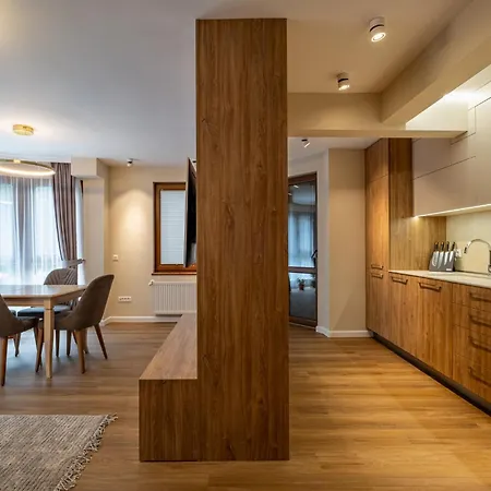 Daya 2br Luxury Apartmán *